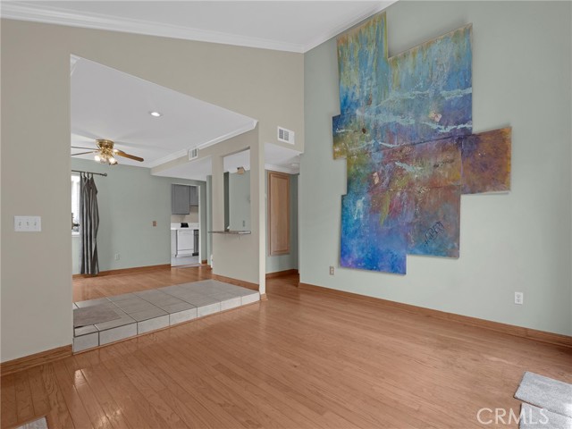 6004 Rothko Lane, Simi Valley CA: https://media.crmls.org/medias/292765e8-ecc2-4047-be59-818acd5131a7.jpg