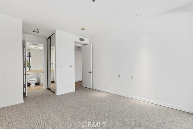 2122 Century Park Lane, Los Angeles CA: https://media.crmls.org/medias/2927b83c-8ad5-4c89-bbf9-a4dd311ab711.jpg