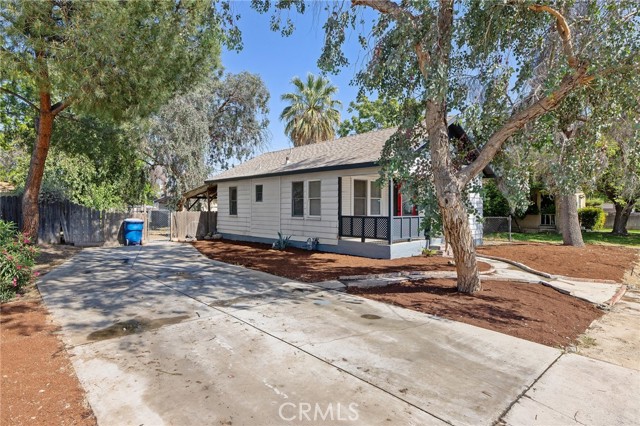 Image 2 for 630 Olive St, Bakersfield, CA 93304