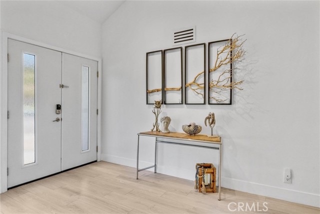 Detail Gallery Image 7 of 54 For 6875 E Swarthmore Dr, Anaheim Hills,  CA 92807 - 4 Beds | 3 Baths