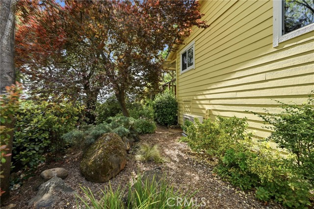 Detail Gallery Image 40 of 43 For 19879 Donkey Hill, Hidden Valley Lake,  CA 95467 - 3 Beds | 2 Baths