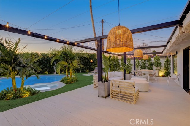 Detail Gallery Image 62 of 72 For 8161 Encino Ave, Northridge,  CA 91325 - 4 Beds | 3 Baths