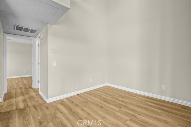 8221 Langdon Avenue, 207 photo 19