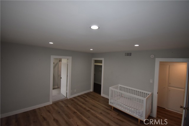 Detail Gallery Image 23 of 38 For 4950 Louise Ave #103,  Encino,  CA 91316 - 2 Beds | 2 Baths