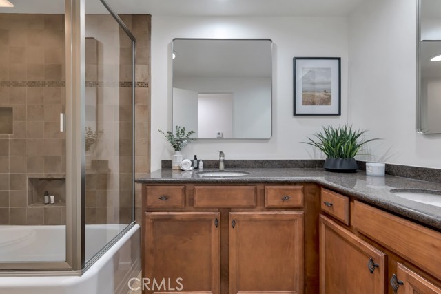 Detail Gallery Image 14 of 22 For 12926 Barto, Granada Hills,  CA 91344 - 3 Beds | 2 Baths