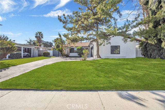 12765 Meadowlark Avenue, Granada Hills, California 91344, 4 Bedrooms Bedrooms, ,2 BathroomsBathrooms,Single Family Residence,For Sale,Meadowlark,BB25026436