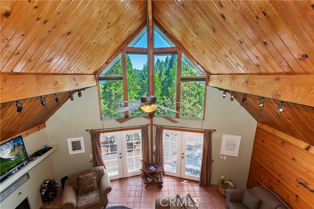 Detail Gallery Image 26 of 43 For 590 Pioneer Rd, Lake Arrowhead,  CA 92352 - 4 Beds | 3 Baths