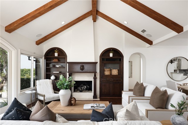 Detail Gallery Image 24 of 54 For 2001 Yacht Resolute, Newport Beach,  CA 92660 - 3 Beds | 2/1 Baths