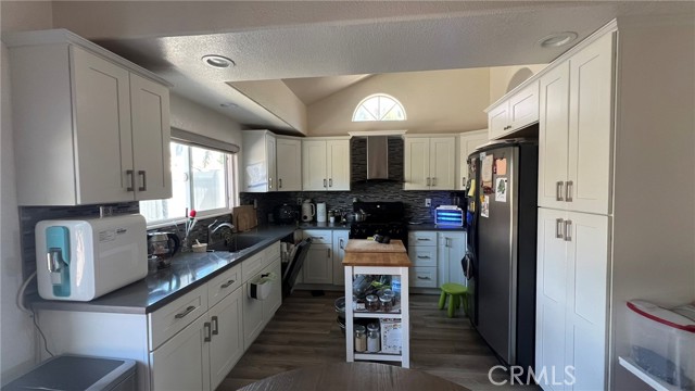 25966 via oro, Loma Linda CA: https://media.crmls.org/medias/292f56ae-8d35-44a9-8763-876f19c40d87.jpg