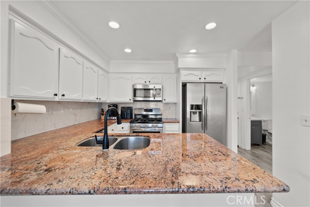 Detail Gallery Image 8 of 33 For 18122 Flynn Dr #3106,  Canyon Country,  CA 91387 - 2 Beds | 3 Baths