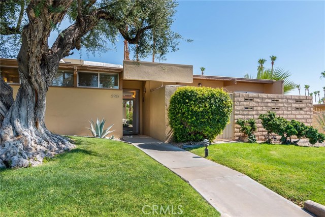 Image 2 for 620  E Vista Chino