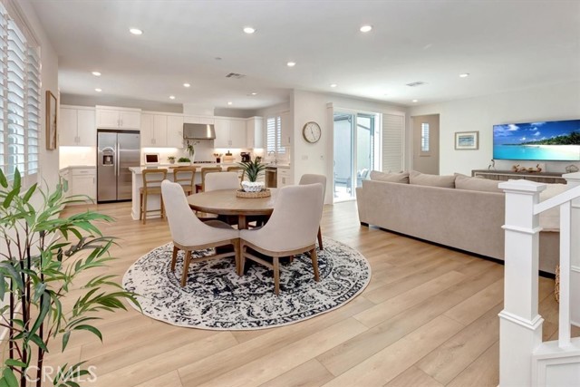 171 Junco, Irvine CA: https://media.crmls.org/medias/292fa782-17be-4a37-8869-b21e03470760.jpg