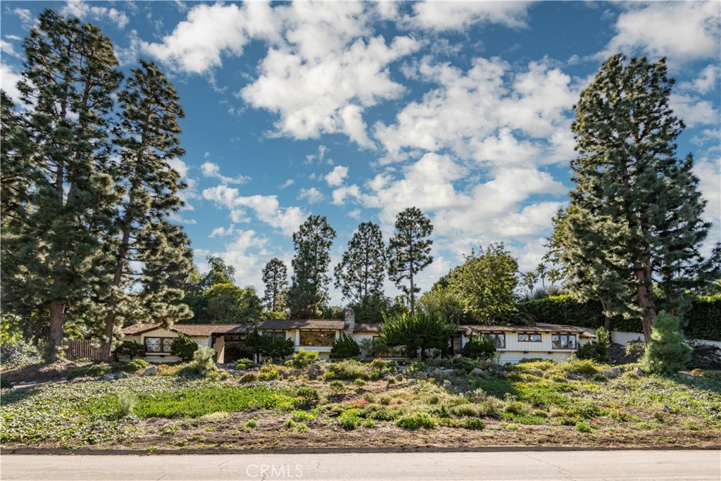 1824 Via Visalia, Palos Verdes Estates, CA 90274