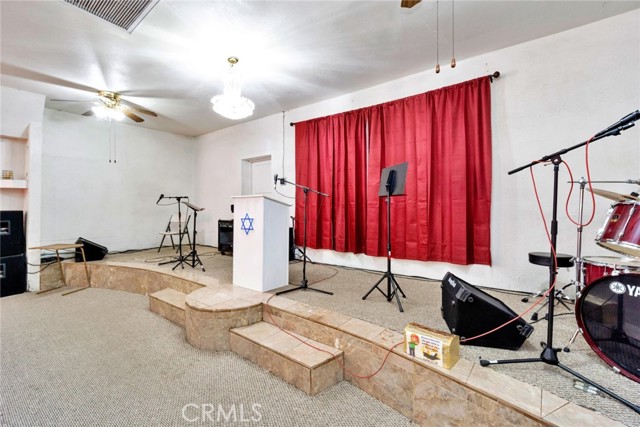 900 Sonora Street, Madera CA: https://media.crmls.org/medias/2931be54-fc77-4f81-8957-7a14d82536f5.jpg