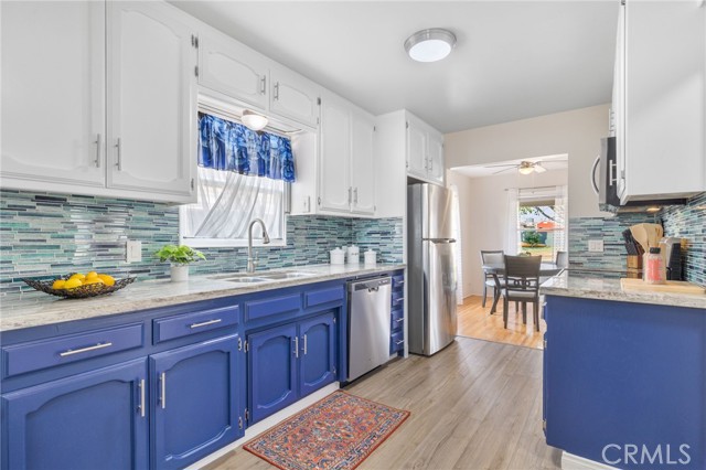 2702 Worthington Avenue, Bakersfield CA: https://media.crmls.org/medias/2932d67f-1692-426b-b78c-3225bf023b9c.jpg