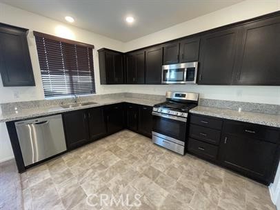 Detail Gallery Image 6 of 14 For 896 Tierra, Banning,  CA 92220 - 3 Beds | 2/1 Baths