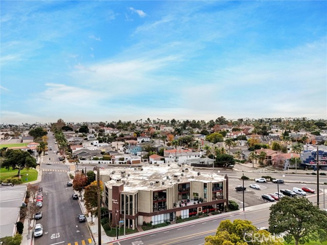 Detail Gallery Image 40 of 49 For 5190 E Colorado St #204,  Long Beach,  CA 90814 - 1 Beds | 1 Baths