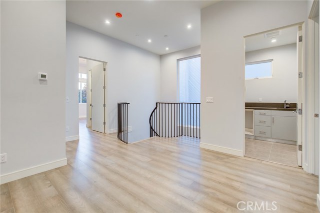 206 Juanita Avenue, Redondo Beach, California 90277, 4 Bedrooms Bedrooms, ,3 BathroomsBathrooms,Residential,Sold,Juanita,PV20030908