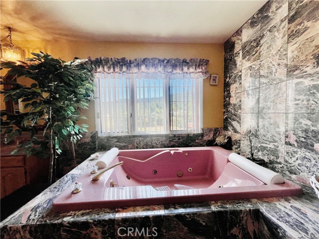 10500 Steinhoff Road, Frazier Park CA: https://media.crmls.org/medias/2934b65b-c067-42e6-b642-ac78550181d4.jpg