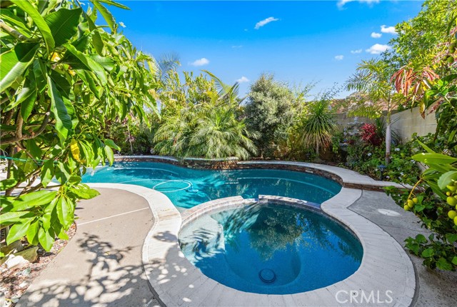 5732 Anthony Ave, Garden Grove CA: https://media.crmls.org/medias/2935513e-329f-4f69-88c5-cf6217b8bd48.jpg