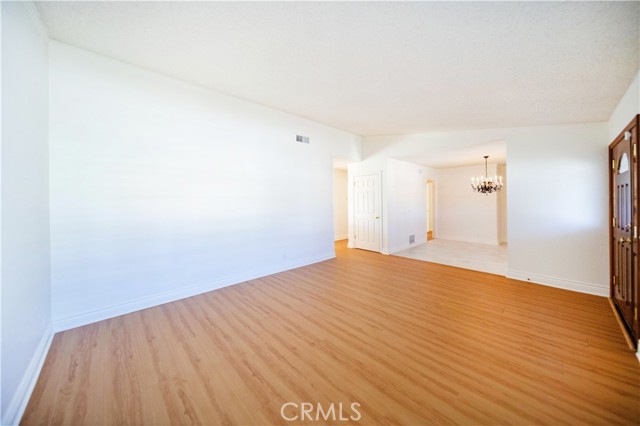 Detail Gallery Image 9 of 60 For 925 Golden Prados, Diamond Bar,  CA 91765 - 3 Beds | 2 Baths