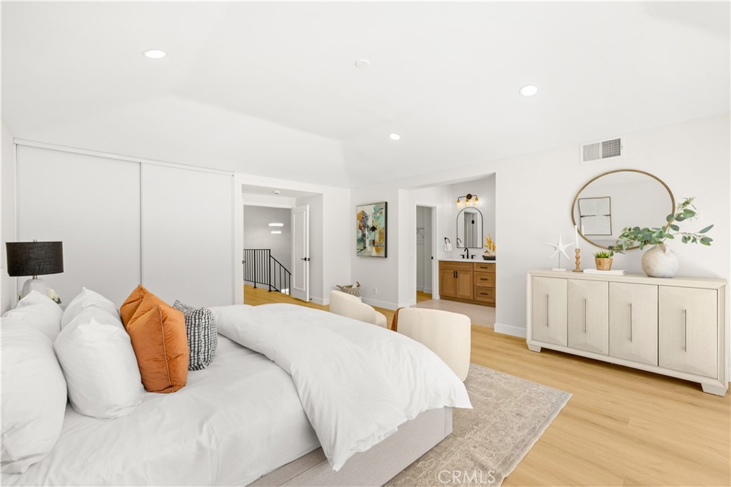 MLS #OC25224463 image #14