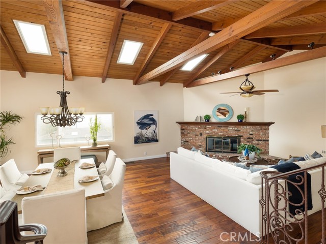 Detail Gallery Image 2 of 26 For 714 W Mariposa Ave, El Segundo,  CA 90245 - 5 Beds | 3/1 Baths