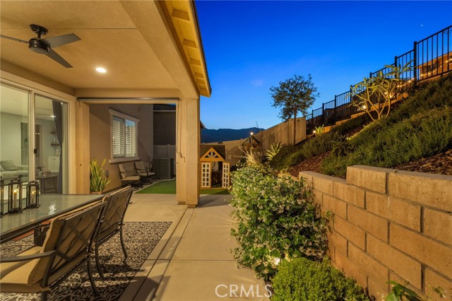 Detail Gallery Image 10 of 75 For 11932 Stonefield Dr, Corona,  CA 92883 - 4 Beds | 2/1 Baths