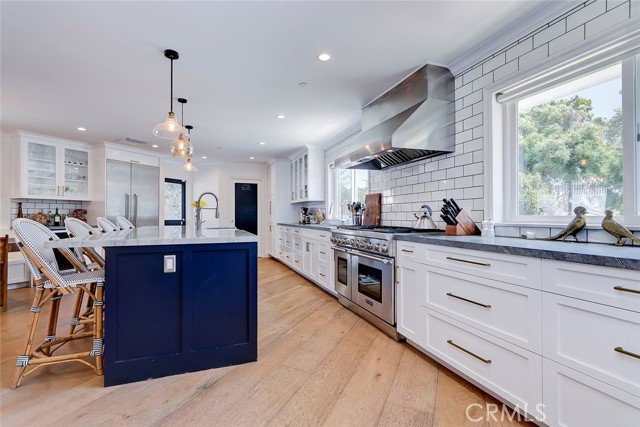 2615 Valley Drive, Manhattan Beach, California 90266, 5 Bedrooms Bedrooms, ,4 BathroomsBathrooms,Residential,Sold,Valley,SB22170134