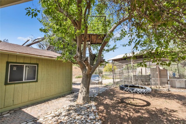11101 Spanish Hills Dr, Corona CA: https://media.crmls.org/medias/2938197b-16c5-42c4-99d0-0ebb1fd743ce.jpg
