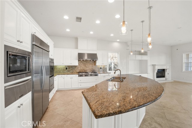 4925 Lone Acres Court, Rancho Cucamonga CA: https://media.crmls.org/medias/2938ab13-0531-4ec4-b987-4e99c4ffca47.jpg