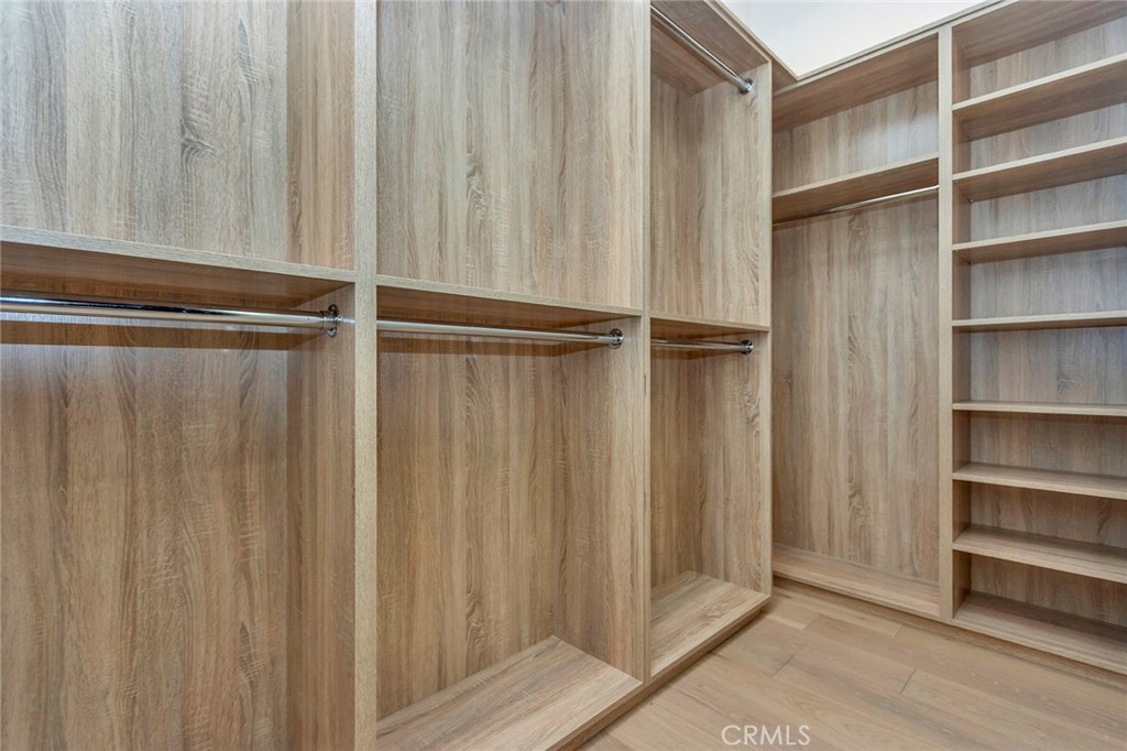 https://media.crmls.org/medias/2938ccf8-f7da-4127-9544-261f1e0c6bb2.jpg?preset=X-Large