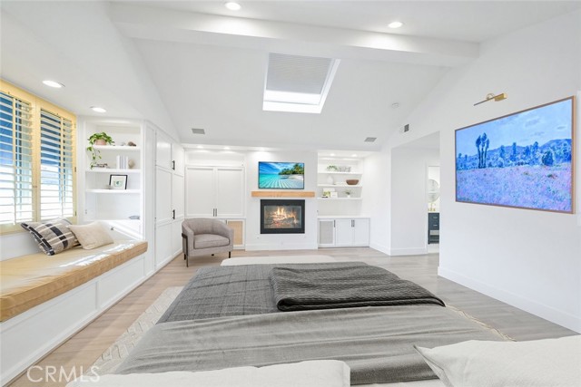 411 Goldenrod, Corona del Mar CA: https://media.crmls.org/medias/29395b1e-9fef-4cf9-a38e-6f72563c27ee.jpg