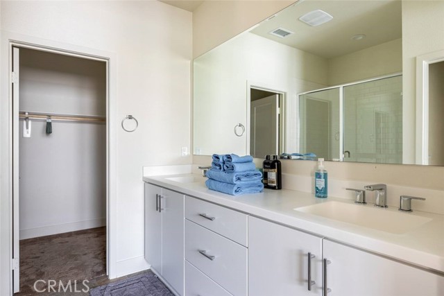 Detail Gallery Image 9 of 21 For 927 E Mason Ln #38,  Anaheim,  CA 92805 - 3 Beds | 2/1 Baths