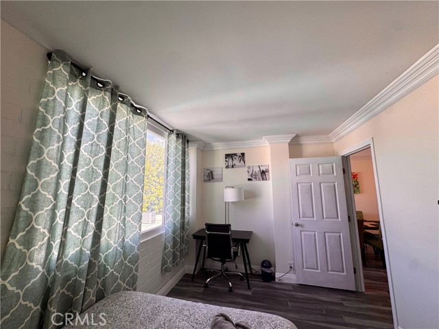 Detail Gallery Image 16 of 19 For 540 Kelton #502,  Los Angeles,  CA 90024 - 2 Beds | 2/1 Baths