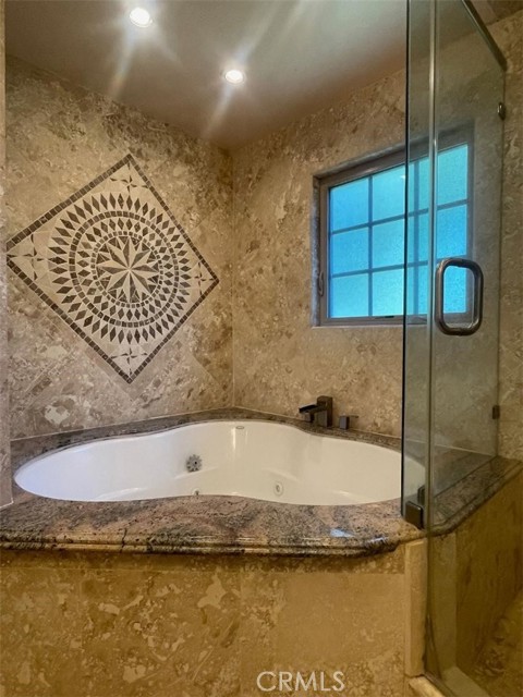 Detail Gallery Image 24 of 35 For 23439 Clarendon St, Woodland Hills,  CA 91367 - 3 Beds | 2 Baths