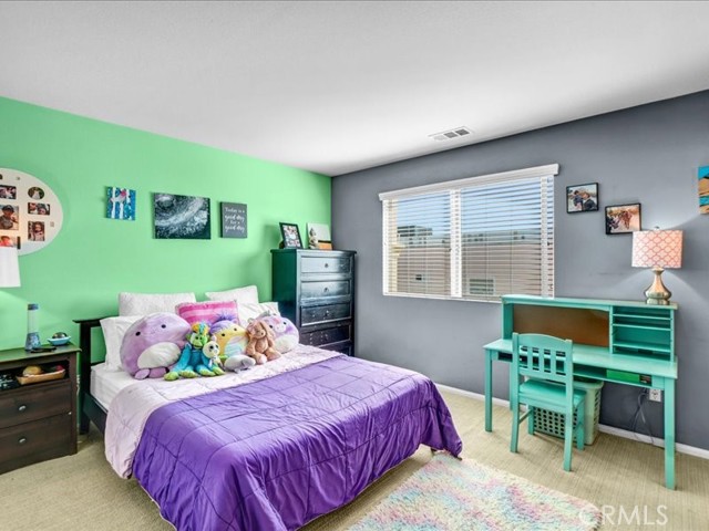 Detail Gallery Image 18 of 27 For 6840 De Celis, Lake Balboa,  CA 91406 - 3 Beds | 4 Baths