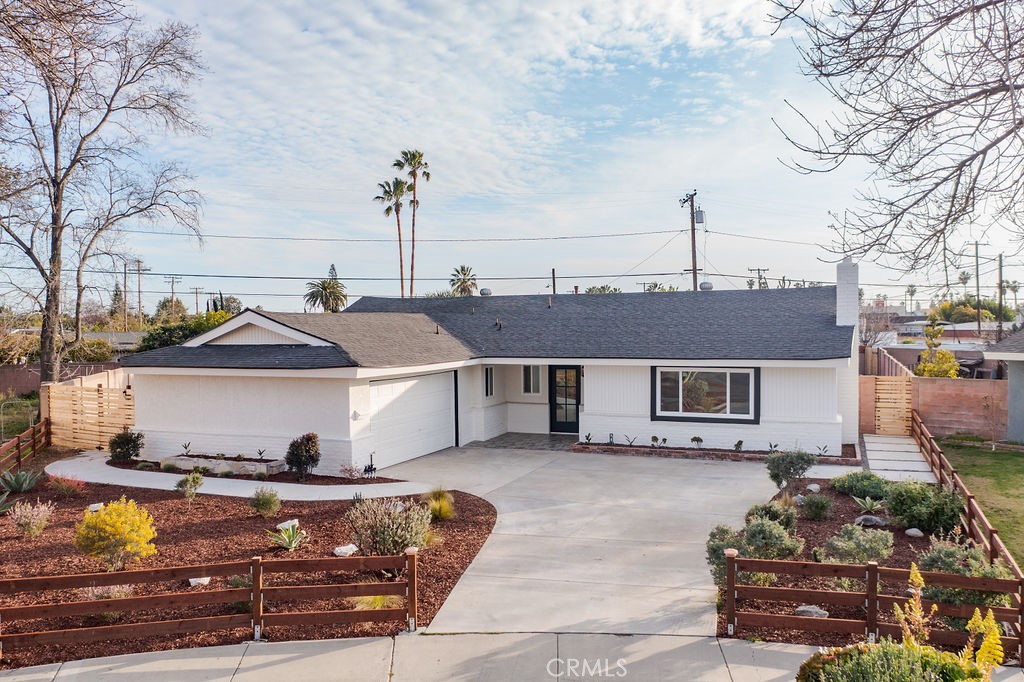 2024 E Bangor Way, Anaheim, CA 92806