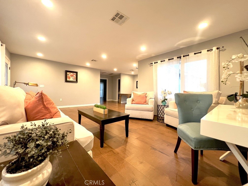 MLS #WS26163870 image #4