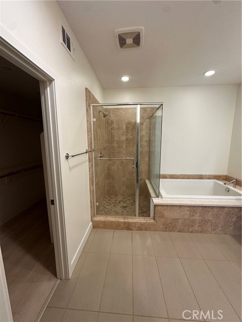 Detail Gallery Image 19 of 69 For 27 Soho, Irvine,  CA 92612 - 3 Beds | 3 Baths