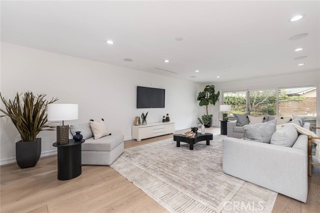 MLS #SR25259816 image #9