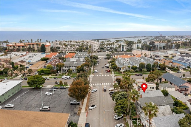 411 Emerald Street, Redondo Beach, California 90277, 5 Bedrooms Bedrooms, ,2 BathroomsBathrooms,Residential,For Sale,Emerald,SB24080529