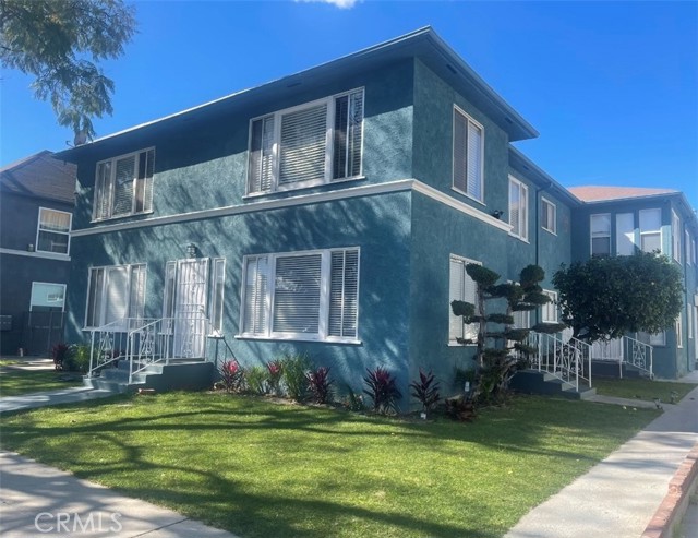 3689 S Victoria Avenue, Los Angeles CA: https://media.crmls.org/medias/293ebfbf-5a6e-4f7b-8522-8859b10ded61.jpg