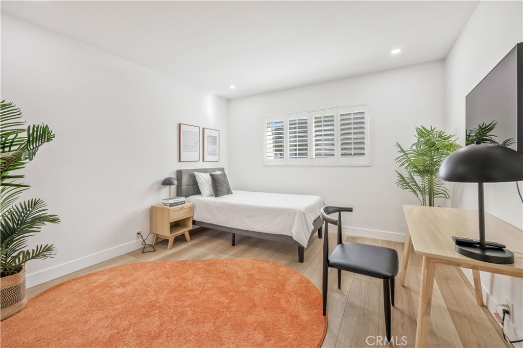 MLS #OC25274271 image #15