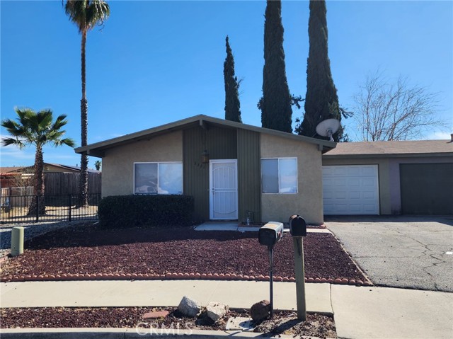 Detail Gallery Image 2 of 23 For 2321 San Helice Ct, Hemet,  CA 92545 - 2 Beds | 1 Baths