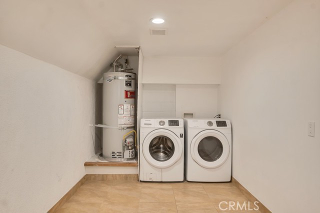 Detail Gallery Image 28 of 37 For 8958 Burnet Ave #E6,  North Hills,  CA 91343 - 3 Beds | 2/1 Baths