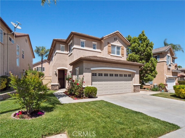 Detail Gallery Image 2 of 37 For 27629 Elkwood Ln, Castaic,  CA 91384 - 3 Beds | 2/1 Baths