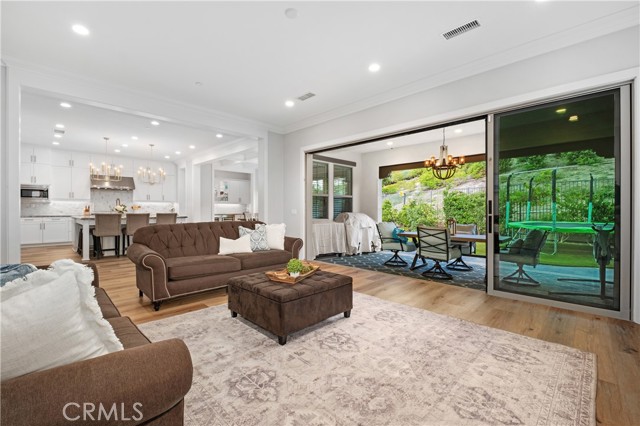 Detail Gallery Image 16 of 65 For 49 Cadencia, Rancho Mission Viejo,  CA 92694 - 5 Beds | 5/1 Baths