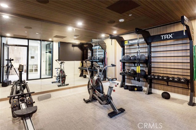 551 S Harbor, San Pedro CA: https://media.crmls.org/medias/29437489-3273-4955-b8aa-7c2911877fd6.jpg