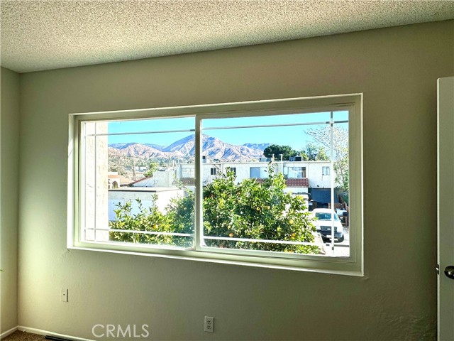 Detail Gallery Image 16 of 33 For 1480 E Marshall Bld #3,  San Bernardino,  CA 92404 - 3 Beds | 2/1 Baths